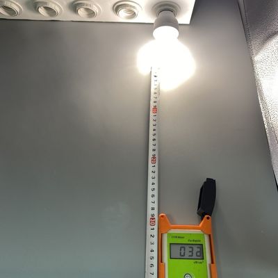 Desert And Tropical Reptiles 5.0 UVA UVB Combination Bulb White