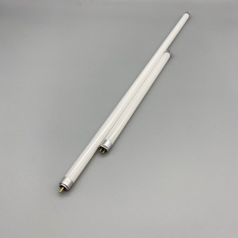 24W 10.0 Reptile UVB Tube Light 549mm G5 Base For Bearded Dragon